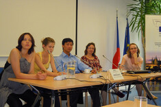 Účastníci diskuze Účastníci diskuze